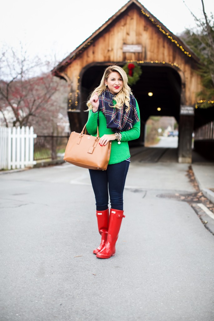 Topshop Plaid Scarf with a Vermont Covered Bridge What to wear in Winter in New England Red Hunter Boots_-6