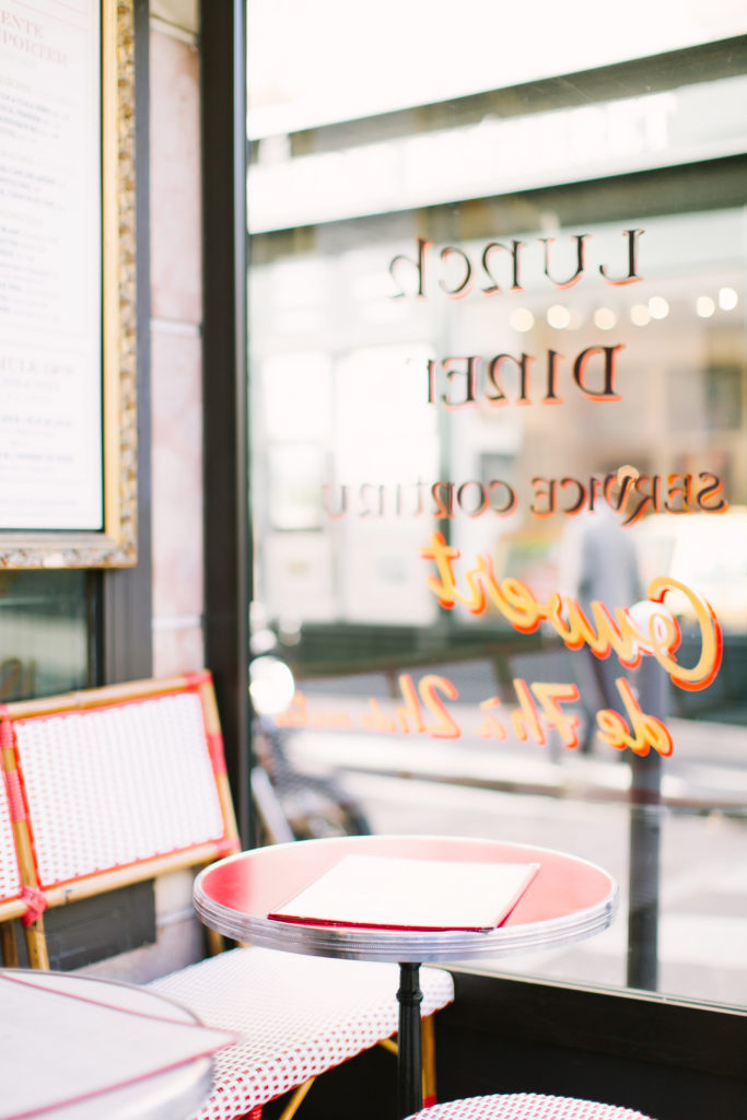 4 Encouraging Tips to Stay in Touch in the New Year